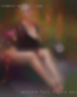 Ameture full figure panty off me people in Davenport, Iowa.