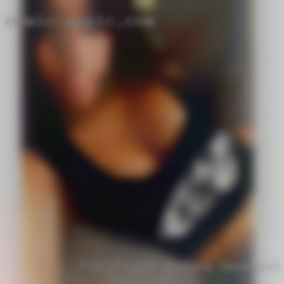 Fullfiger babes nude pussy open in Owensville, MO.